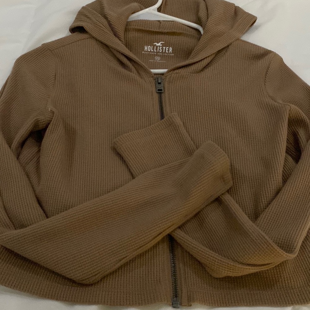 Holistic Croped Zip up sweater